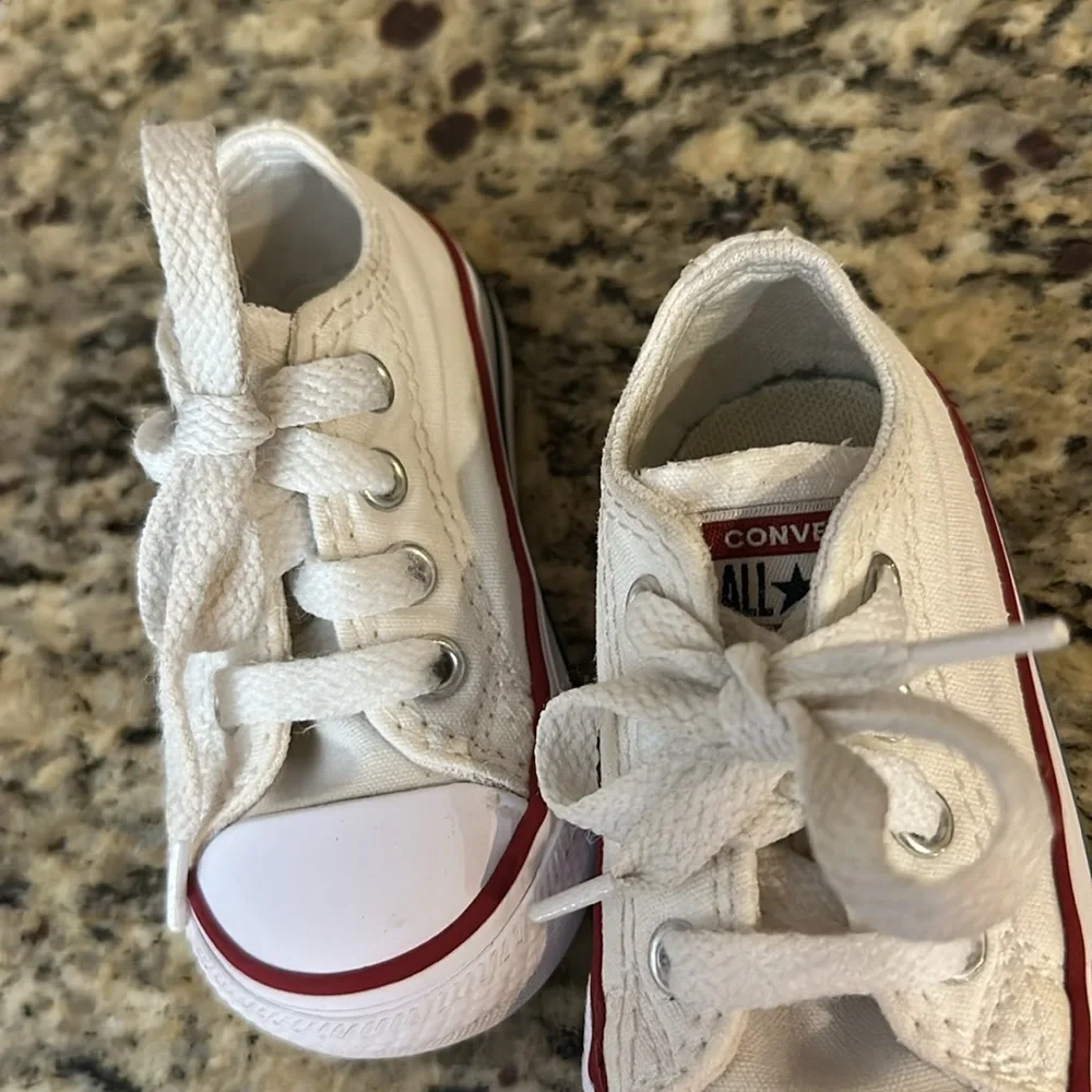 CONVERSE ALL STAR Classic White Sneakers baby size 4